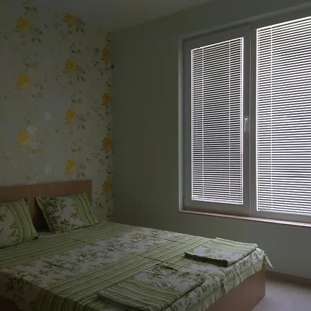 Appartement Private In Faith - *